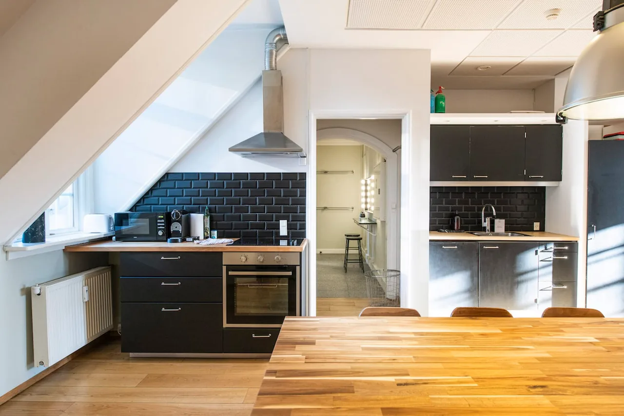 Luxurious, cozy and modern apartment photo 5