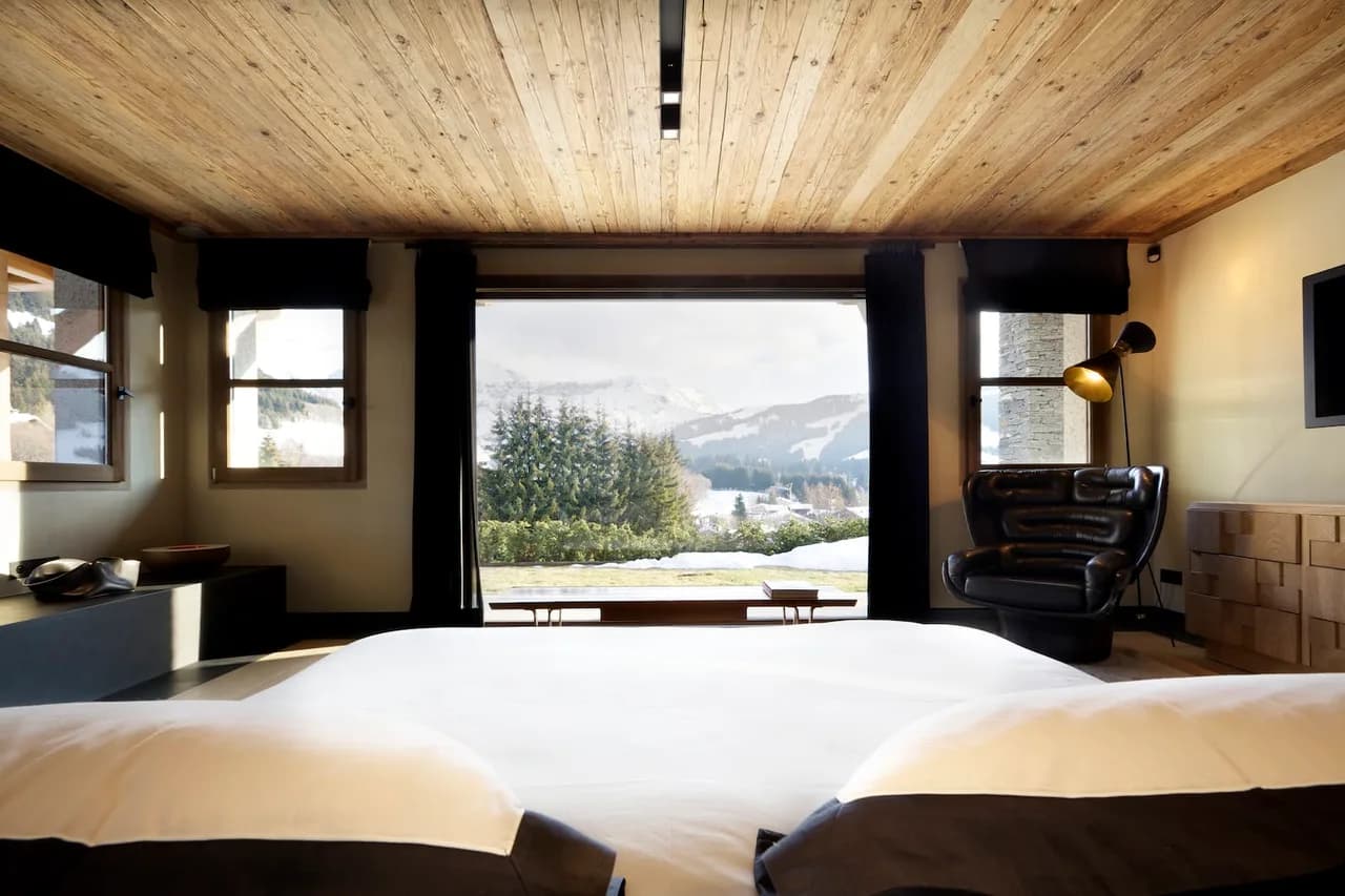 Contemporary Luxury With Magnificent View photo 5