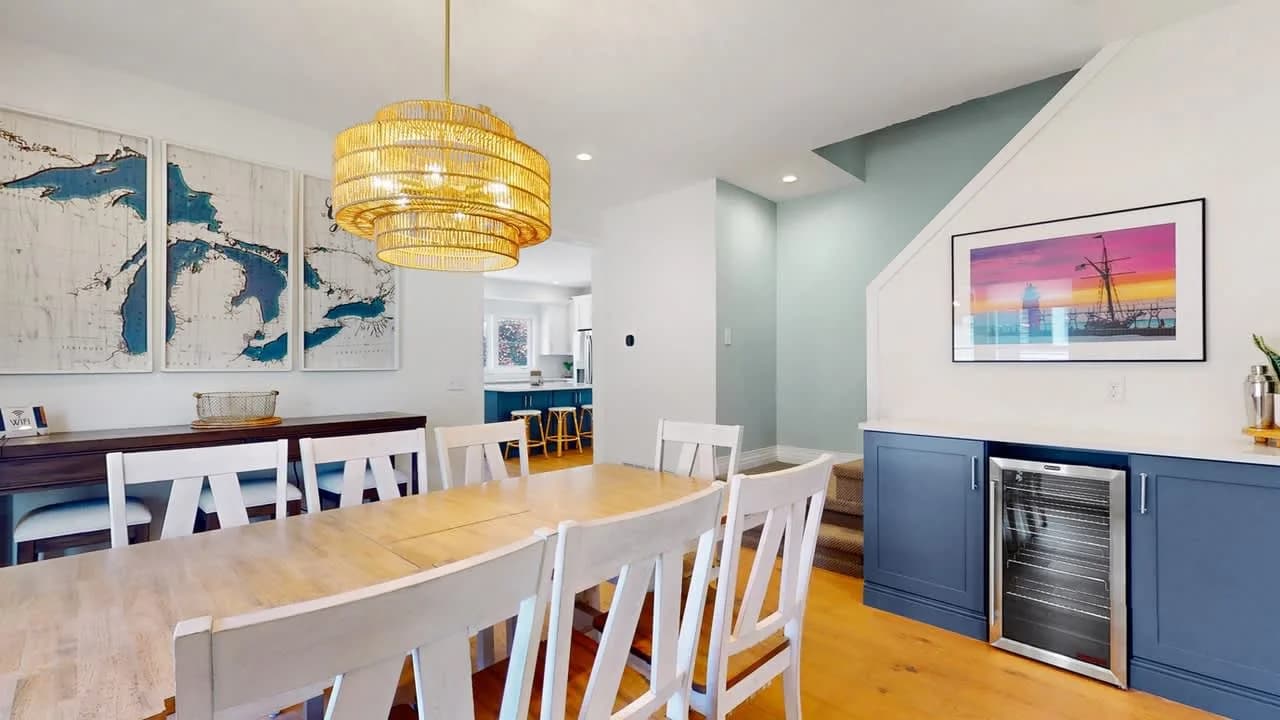 Beachfront Six Bedroom Villa in Lake Michigan Shore photo 5