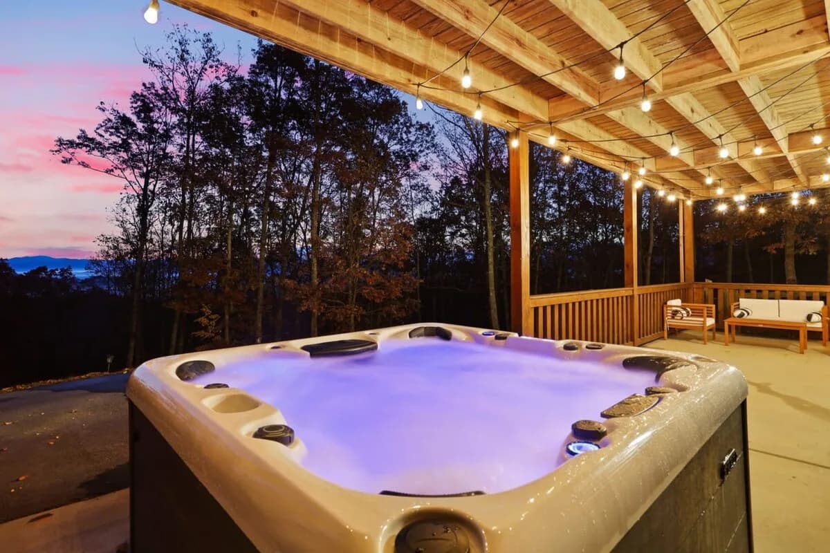 Private Mountain Retreat with Hot Tub in Blairsville photo 4