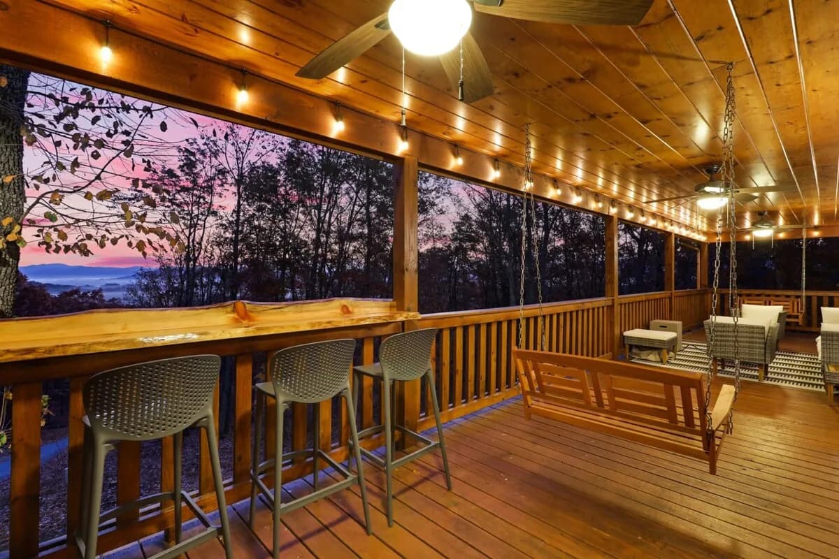 Private Mountain Retreat with Hot Tub in Blairsville photo 5