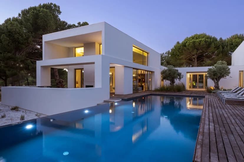 Spacious And Elegant Villa With Countryside View