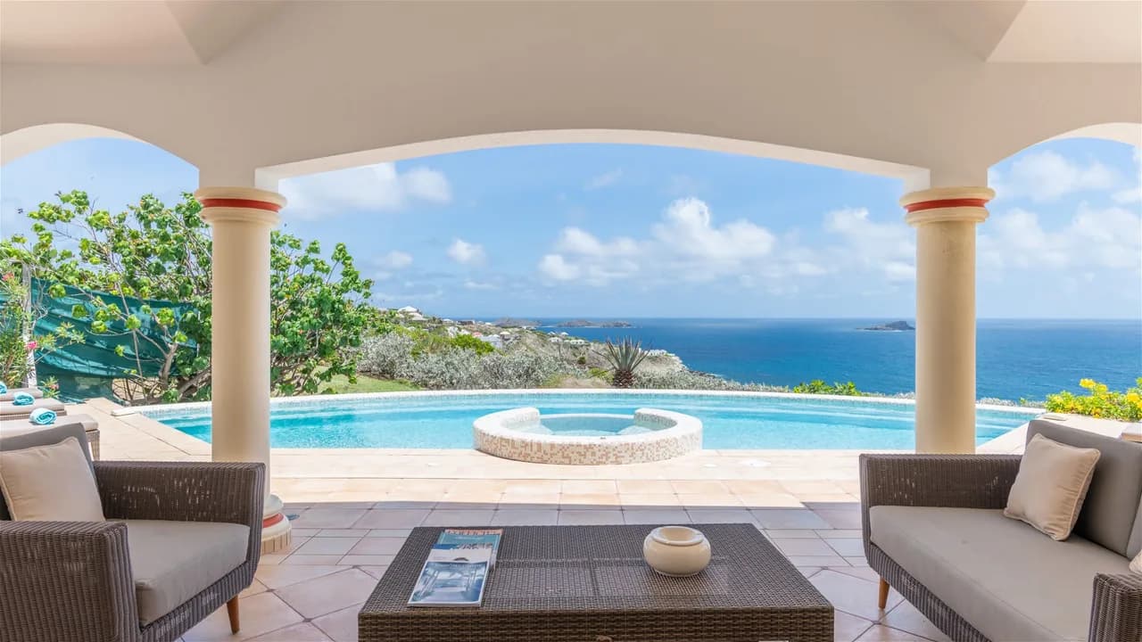 Caribbean-style Villa in a Private Estate