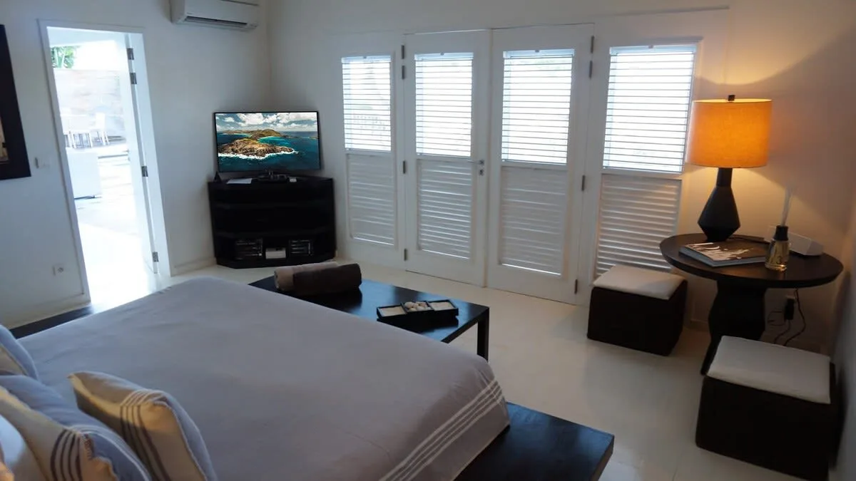 Charming Villa in the Heights of Gustavia photo 4