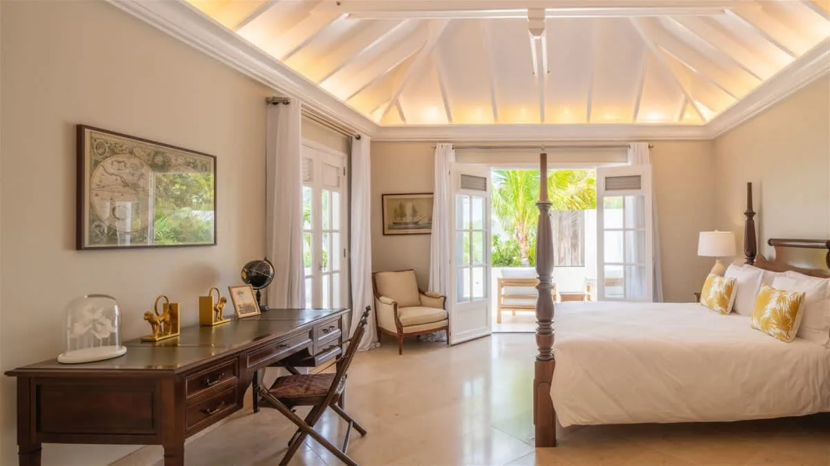 Tastefully Decorated Villa with Oceanview photo 3