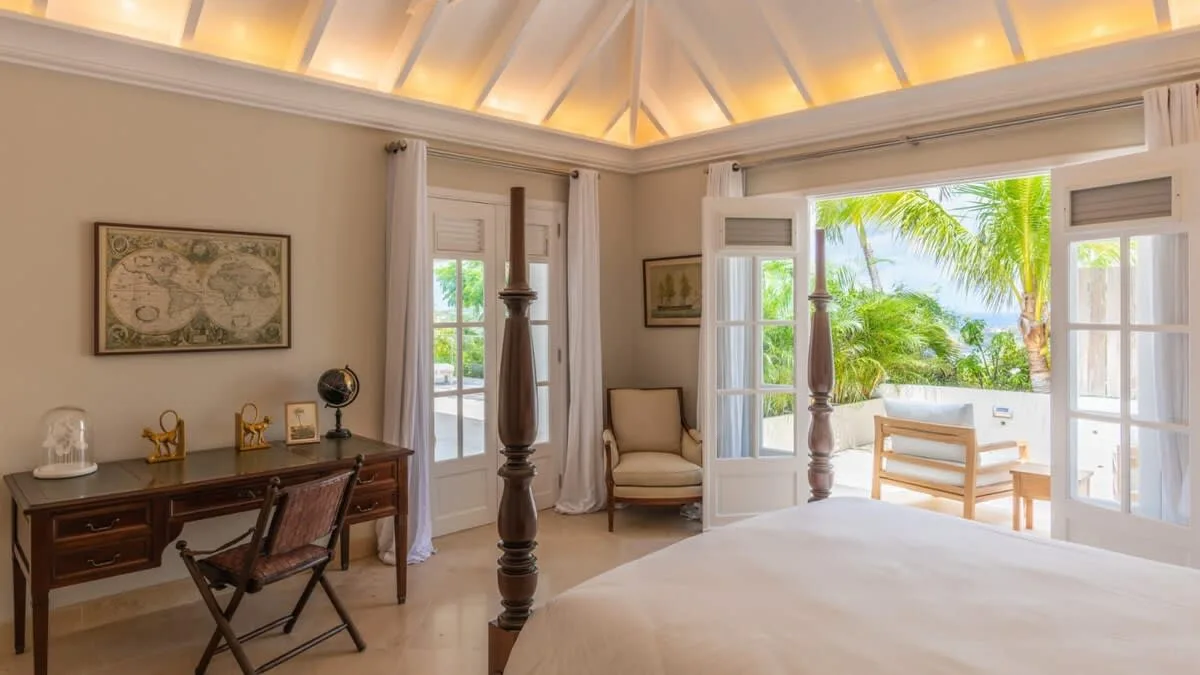 Tastefully Decorated Villa with Oceanview photo 4