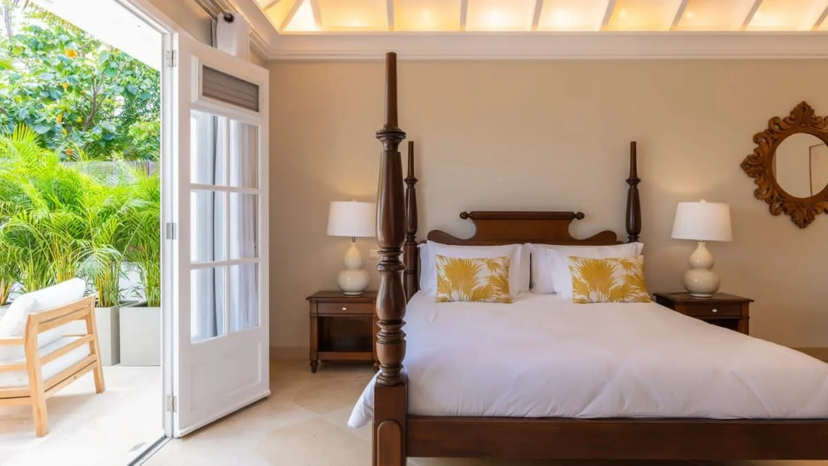 Tastefully Decorated Villa with Oceanview photo 5