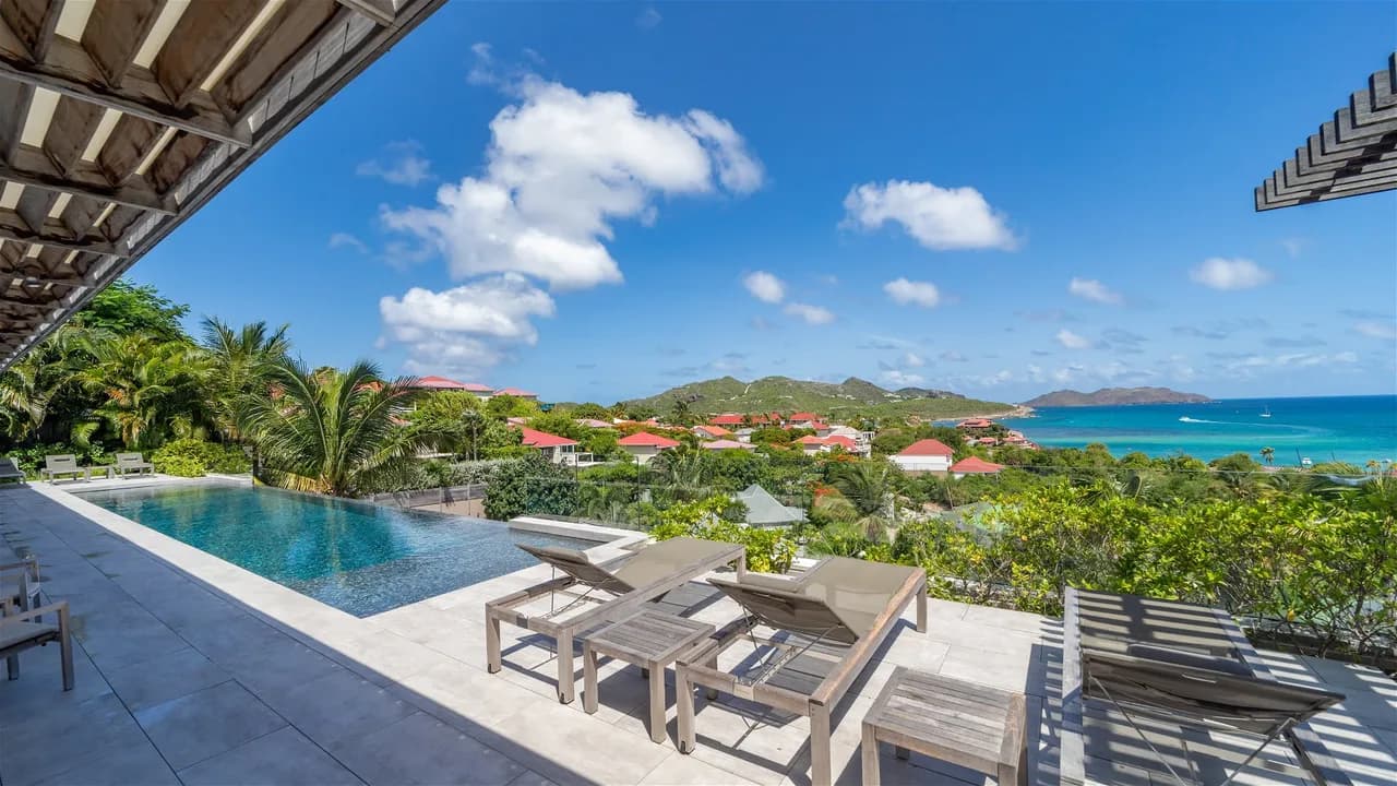 Perfect Villa Close to Amenities and Beach photo 2