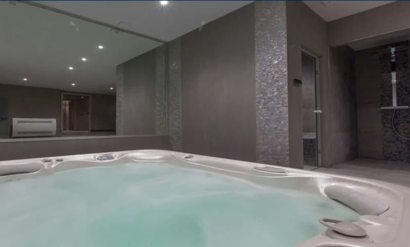 Beautiful chalet located a few steps from the slopes