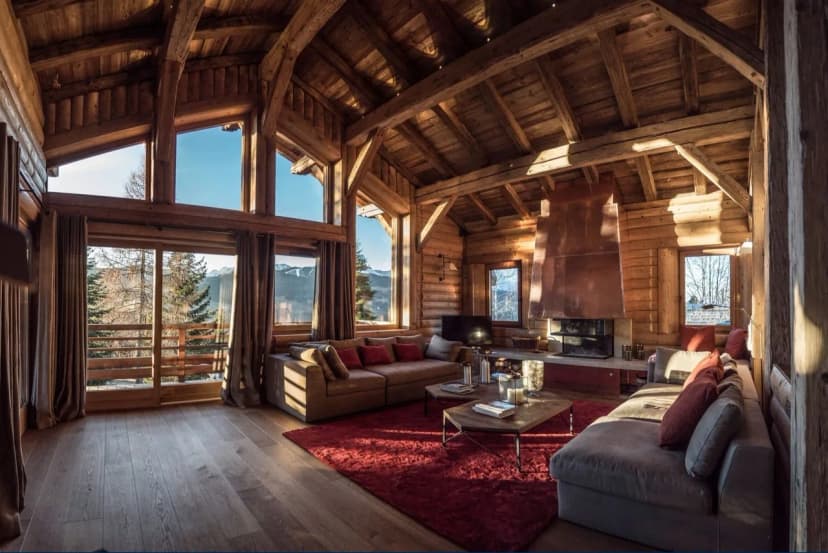 Ideally located ski in/ski out chalet