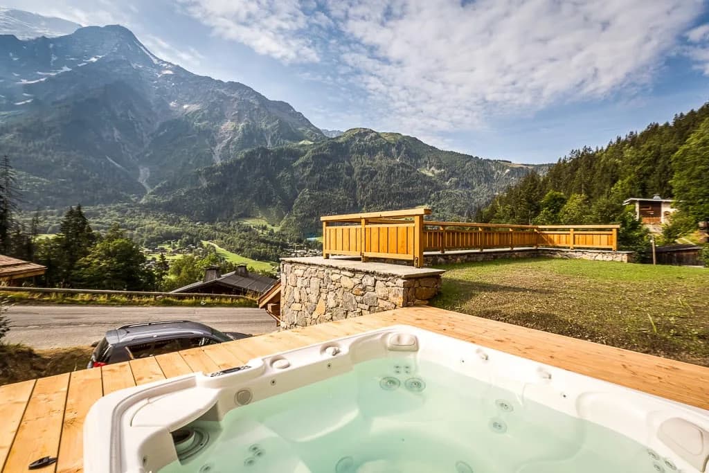Picturesque Chalet in a Peaceful Location