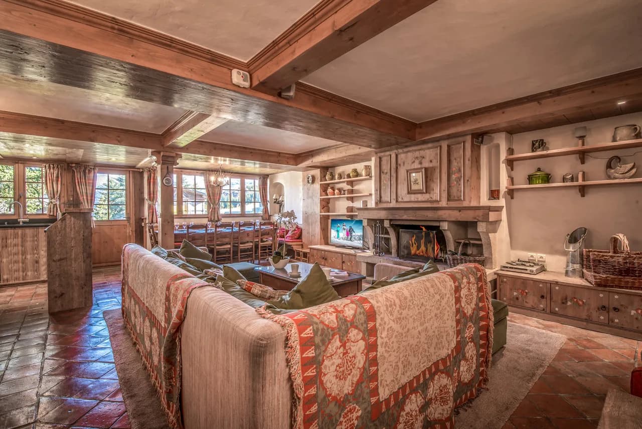Grand flat with cozy interiors