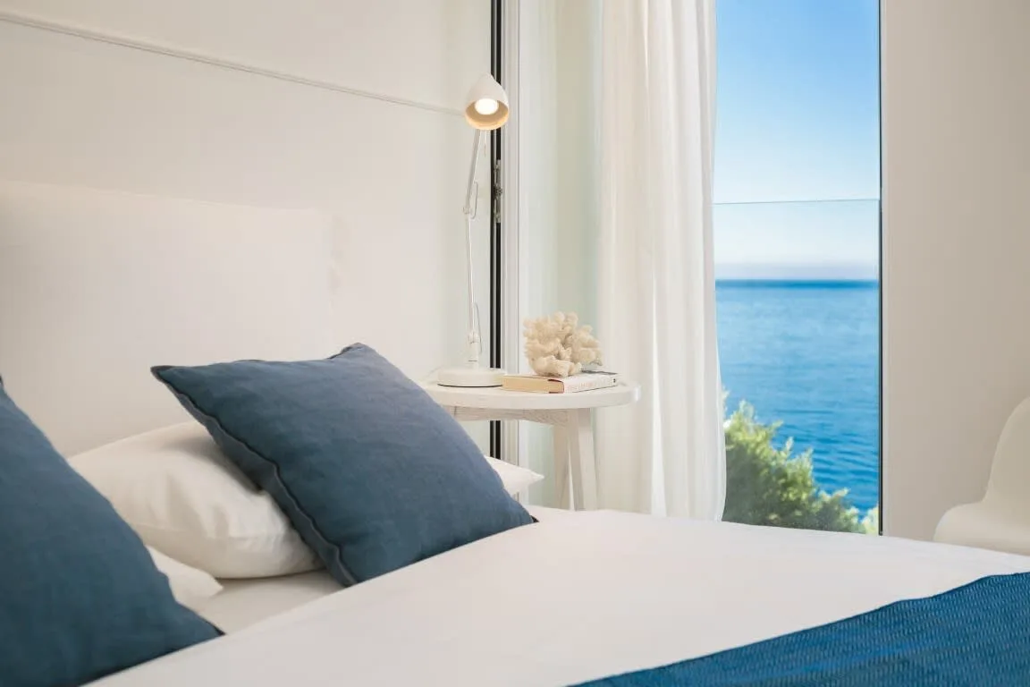 Beautiful Villa with Wonderful Sea Views photo 3