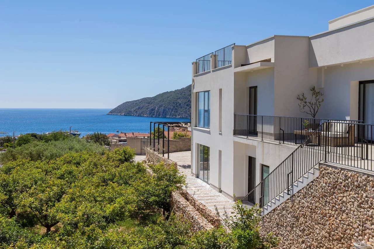 Modern Designer Villa with Professional Gym photo 2