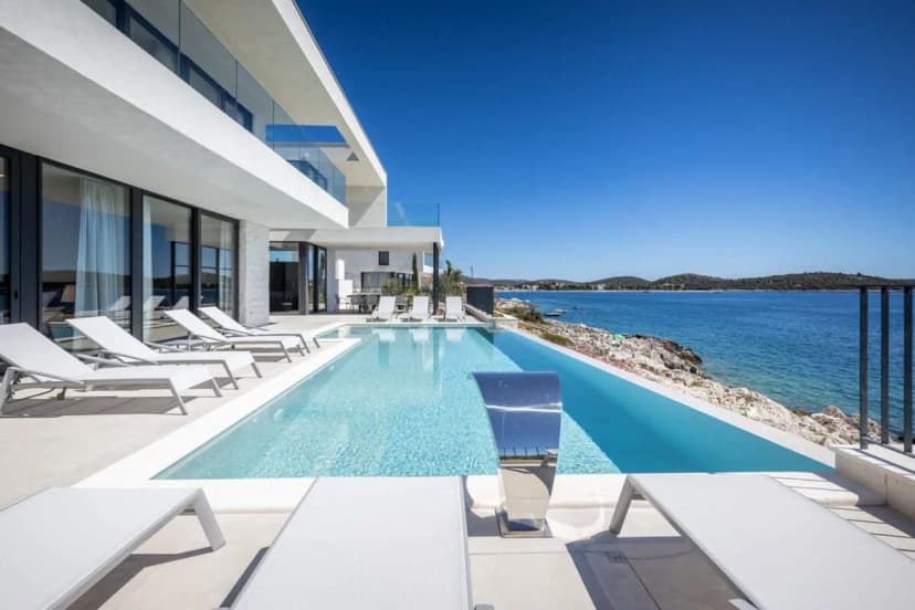 Fantastic Villa located on the Beach