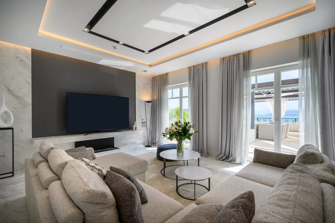 Luxurious Villa with Outstanding Location photo 5