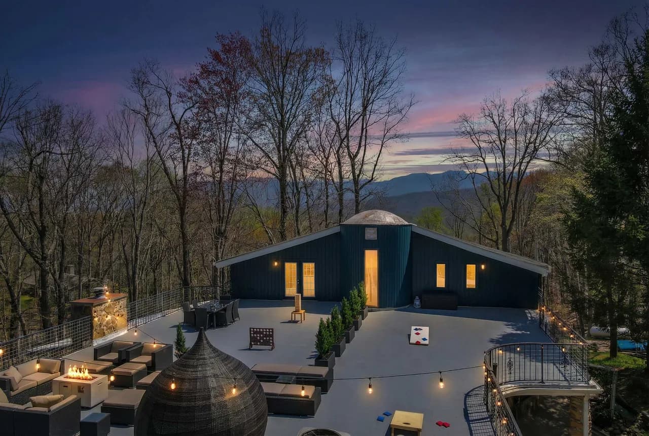 Rooftop Patio Five Bedroom Villa in Gatlinburg photo 2