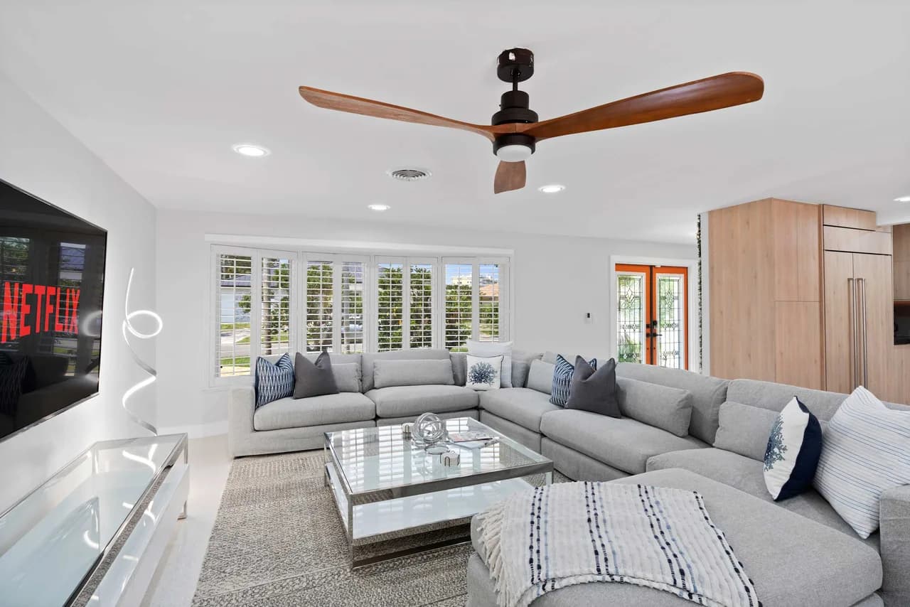 Heated Pool Four Bedroom Villa in Fort Lauderdale photo 3