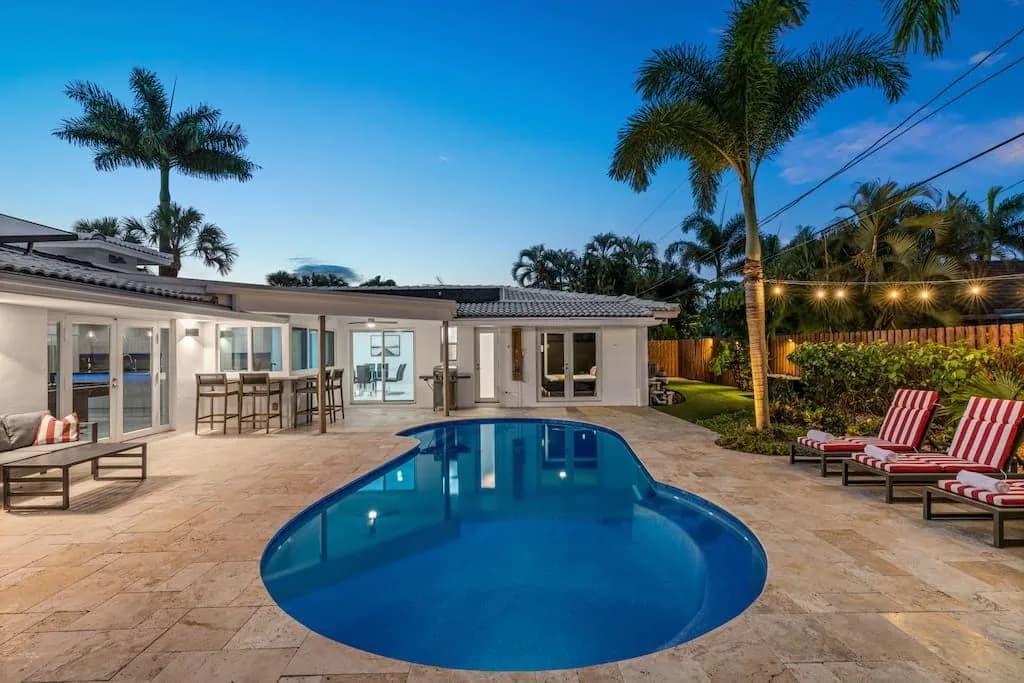Heated Pool Four Bedroom Villa in Fort Lauderdale photo 4