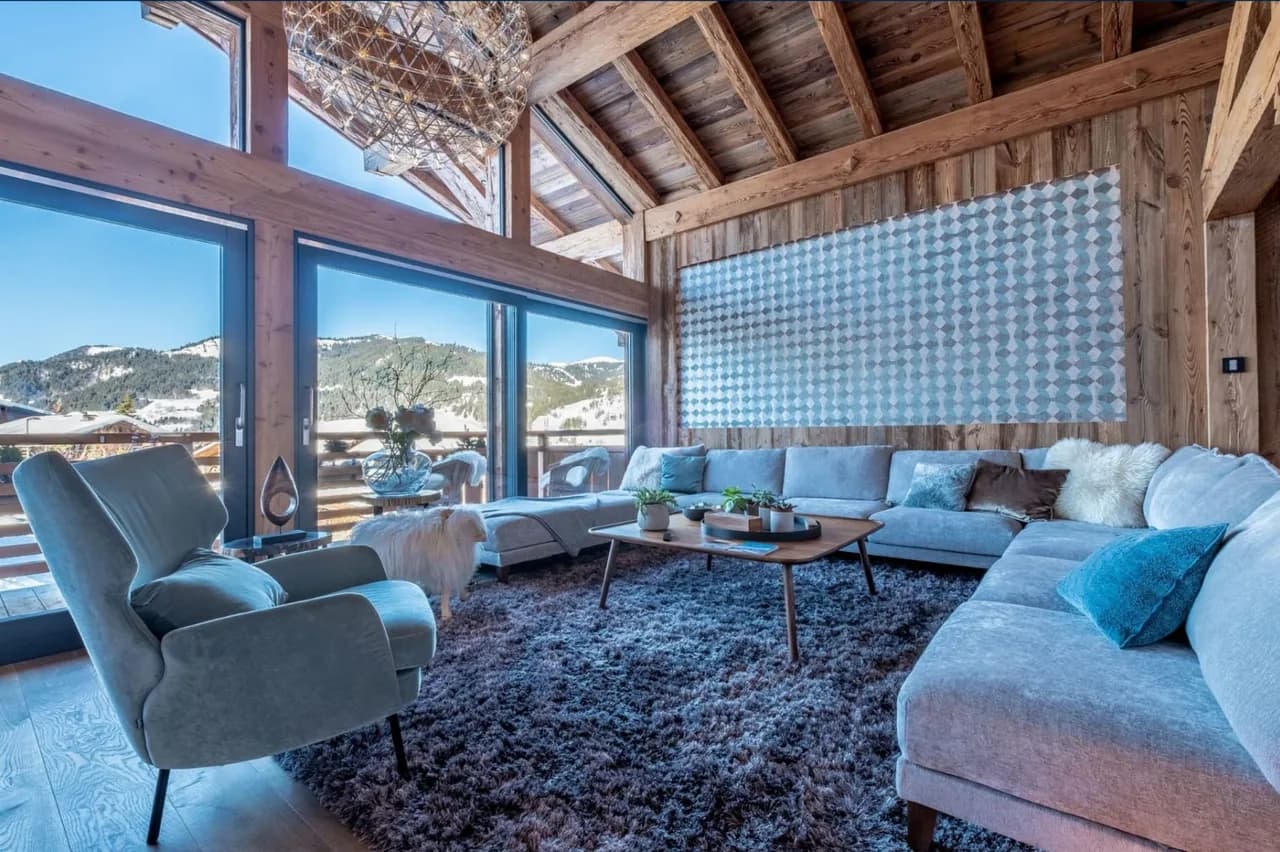 Grand central chalet near the ski slopes photo 5