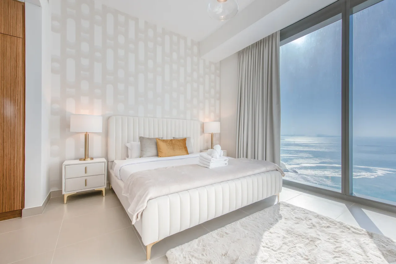 Luxury Apartment Overlooking the Sea photo 3