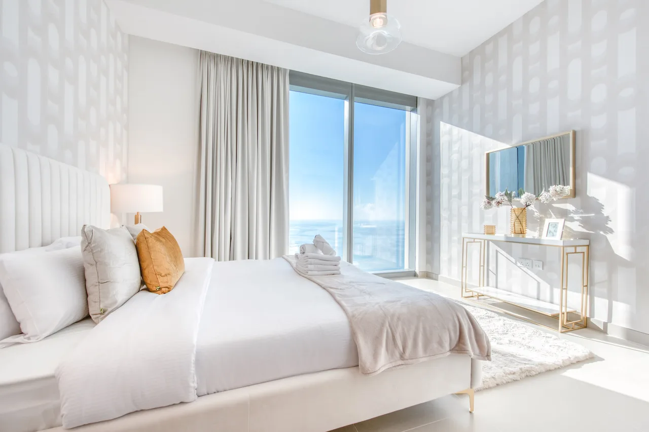 Luxury Apartment Overlooking the Sea photo 4