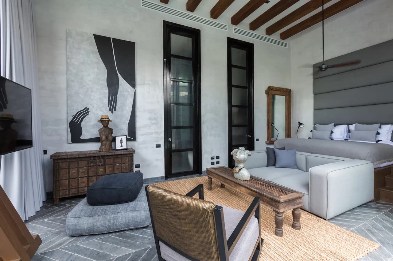 Seafront Villa in a Lush Tropical Surroundings photo 4
