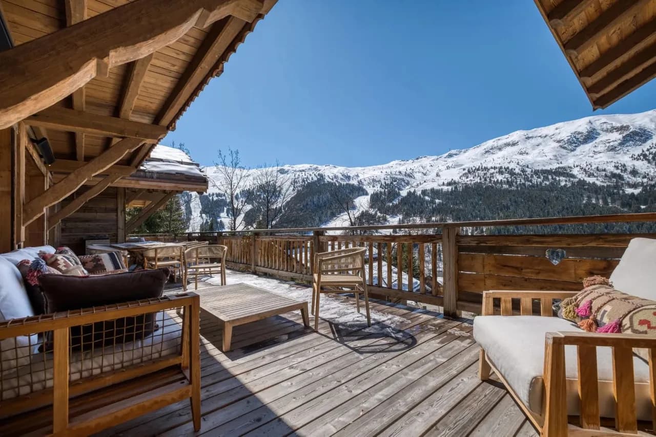 Ski-in/ski-out Astonishing Alpine Chalet photo 4