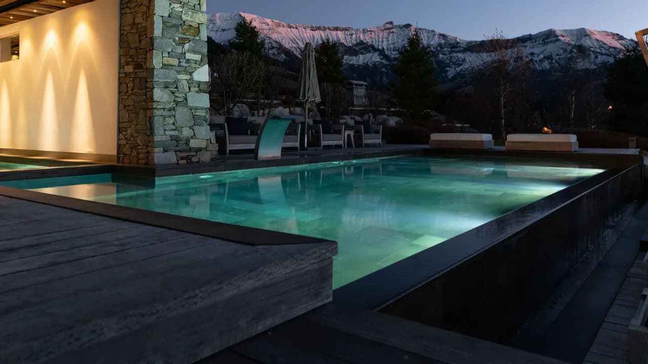 Superb Villa in an Exclusive Area photo 4