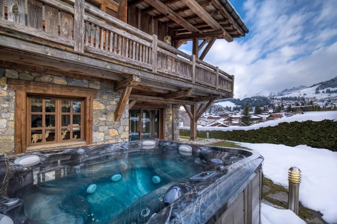 Exceptional chalet with pool and jacuzzi photo 3