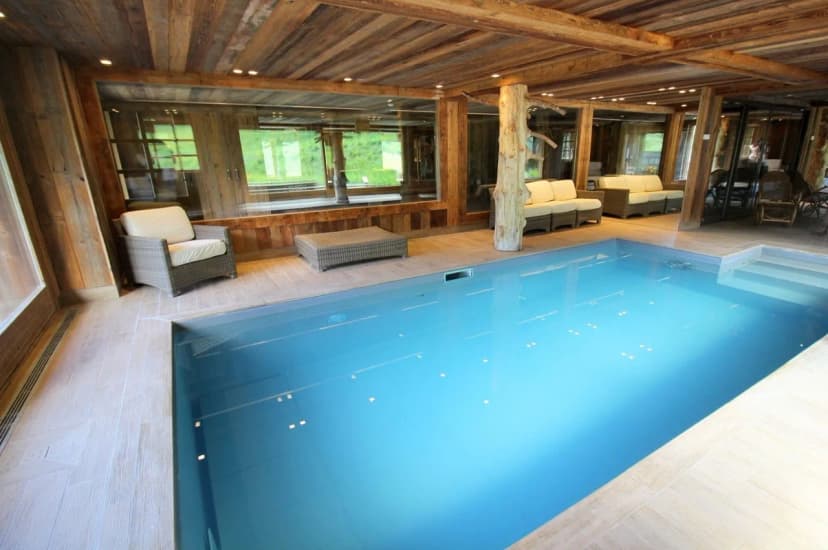 Grand luxury chalet in an idyllic location
