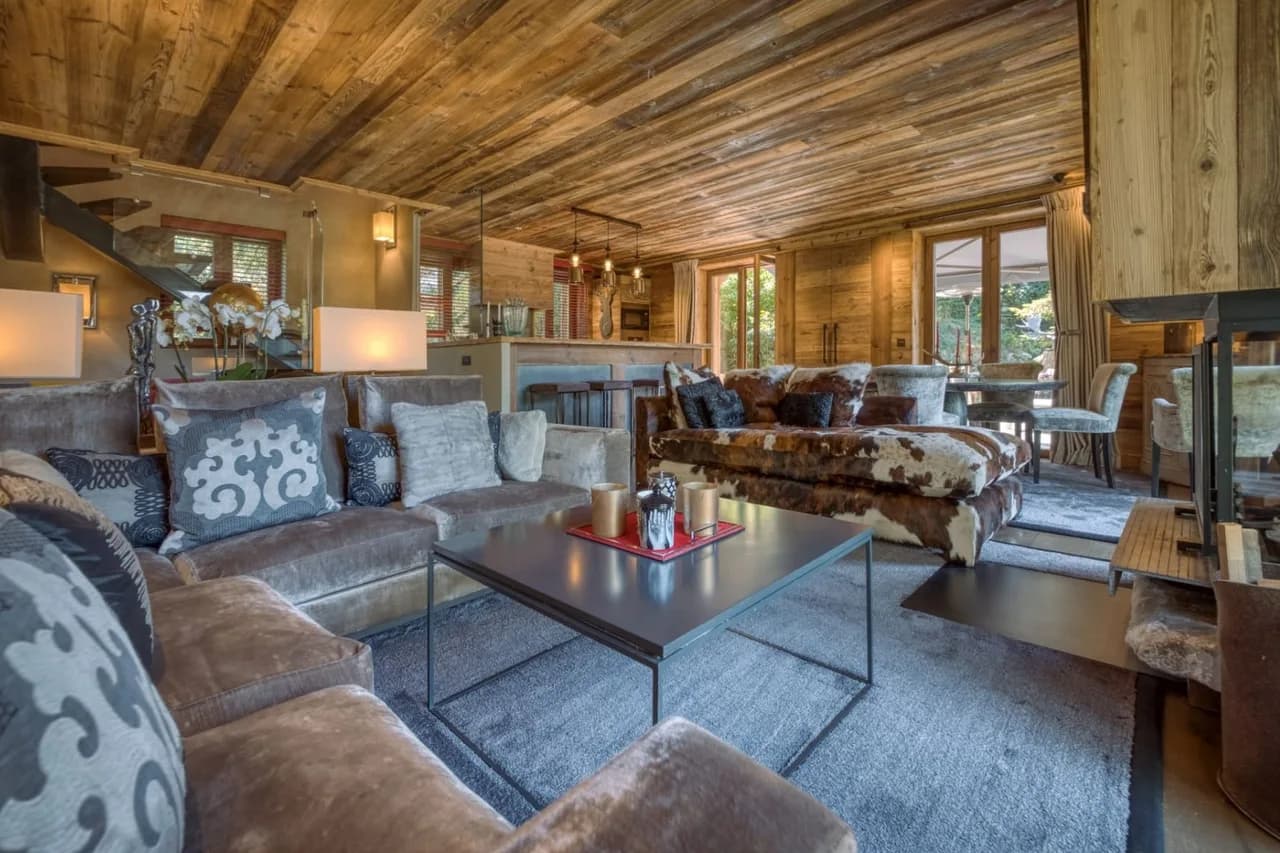 Magnificent and luxurious alpine chalet photo 2