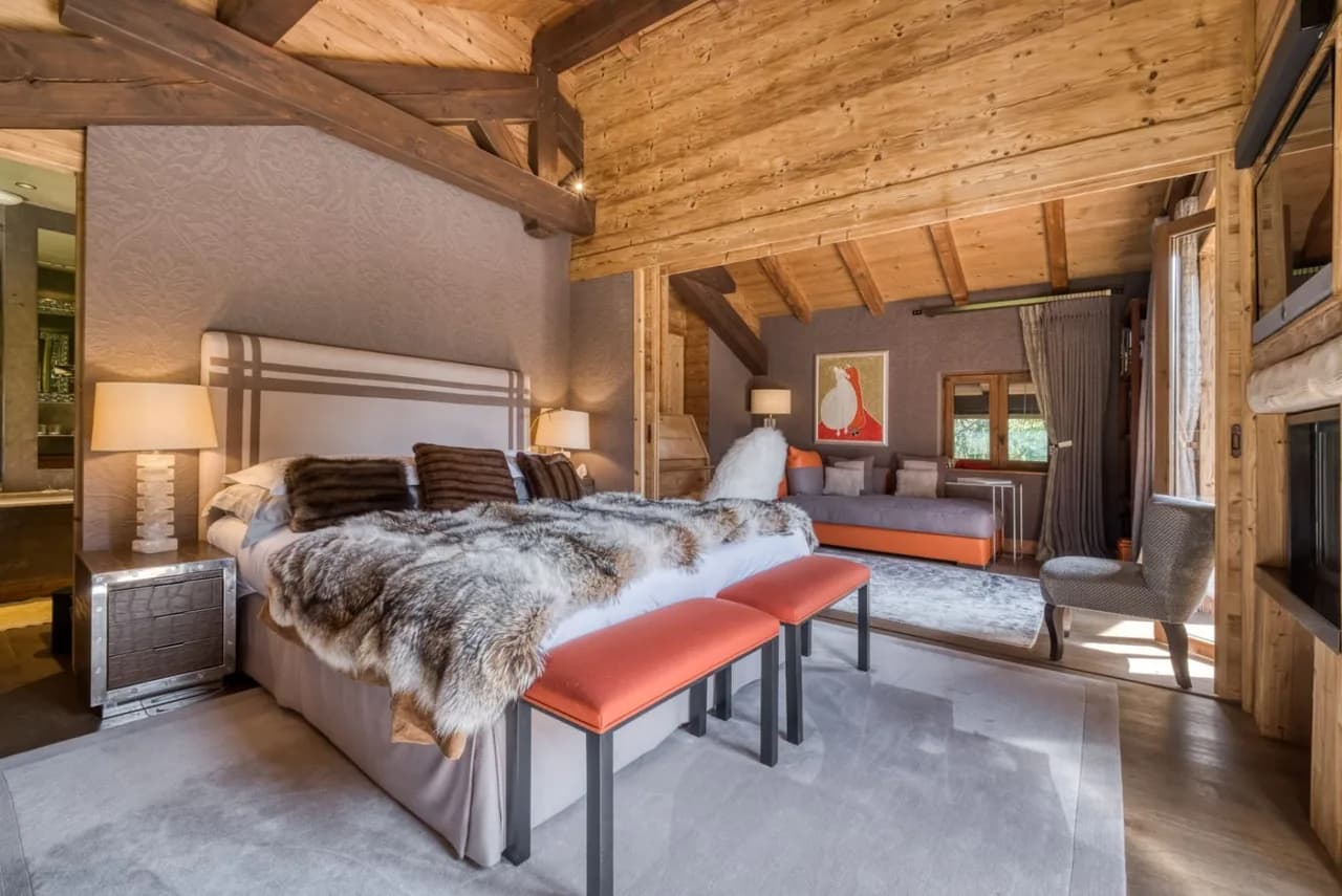 Magnificent and luxurious alpine chalet photo 3