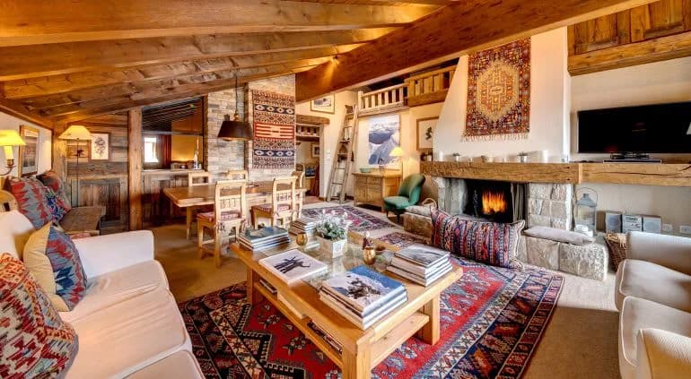 Comfortable Apartment with Great Mountain Views photo 2