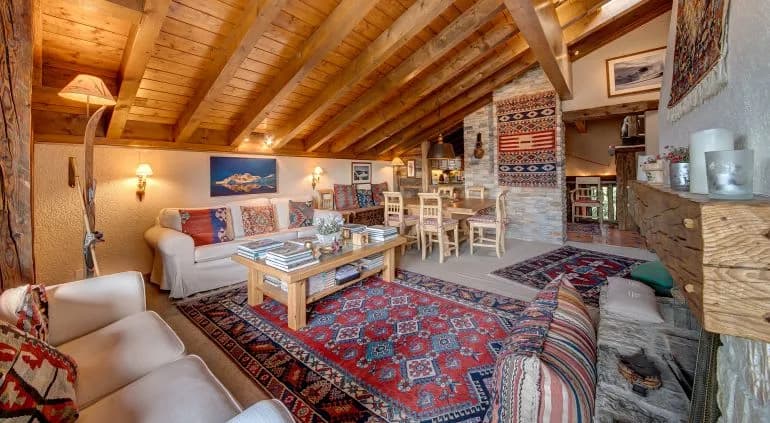 Comfortable Apartment with Great Mountain Views photo 4