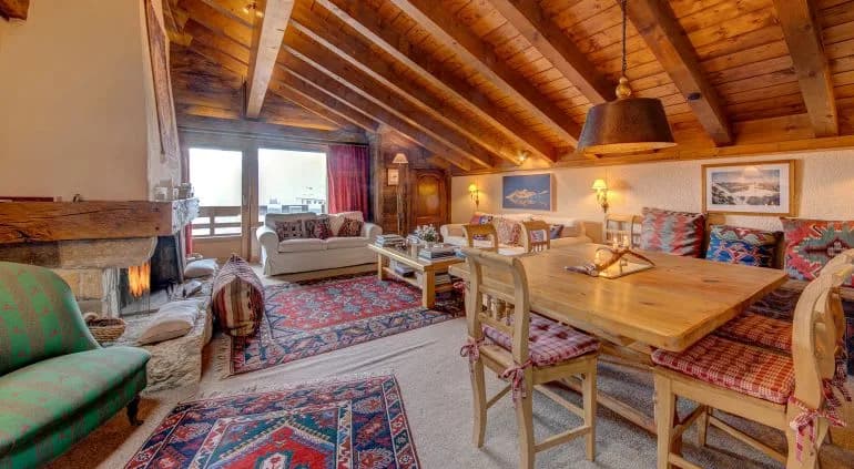 Comfortable Apartment with Great Mountain Views photo 5
