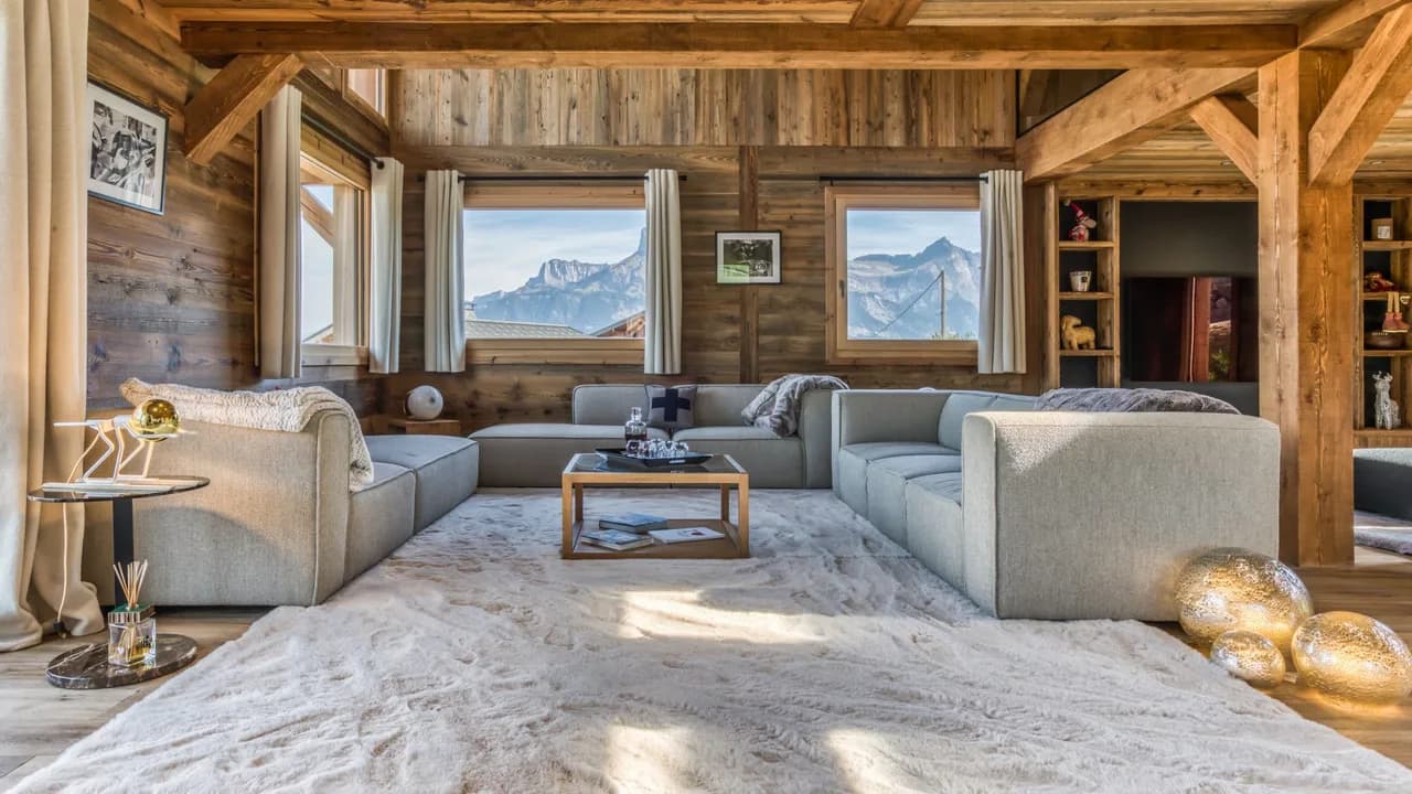 Luxury Chalet with Stunning Views photo 2