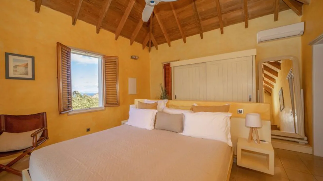 Incredible Unique Villa with Breathtaking Views photo 3