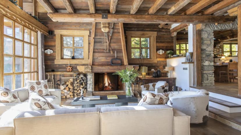 Charming Chalet with Luxurious Spa at Val D'isere