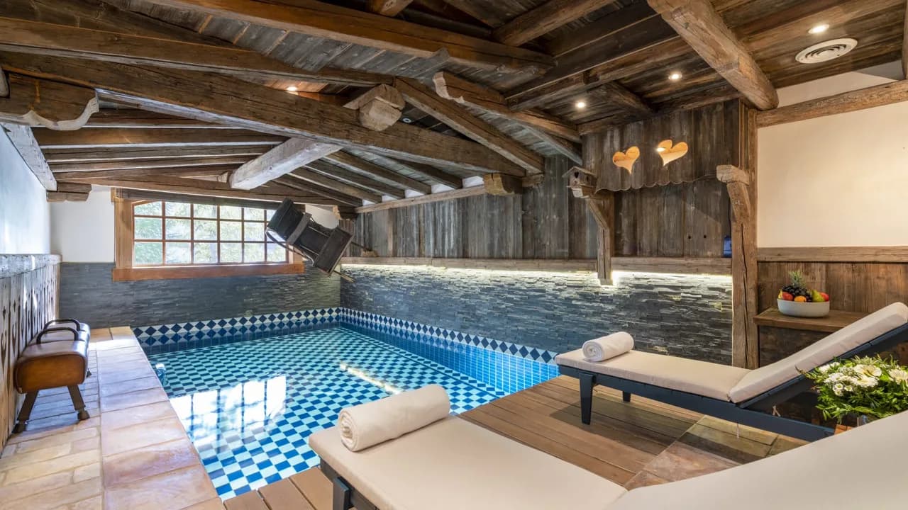 Charming Chalet with Luxurious Spa at Val D'isere photo 4