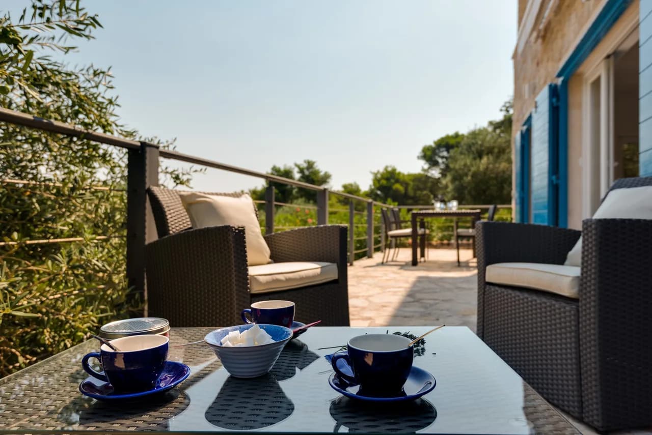Spacious Hillside Villa Ideal for Group Holiday photo 4
