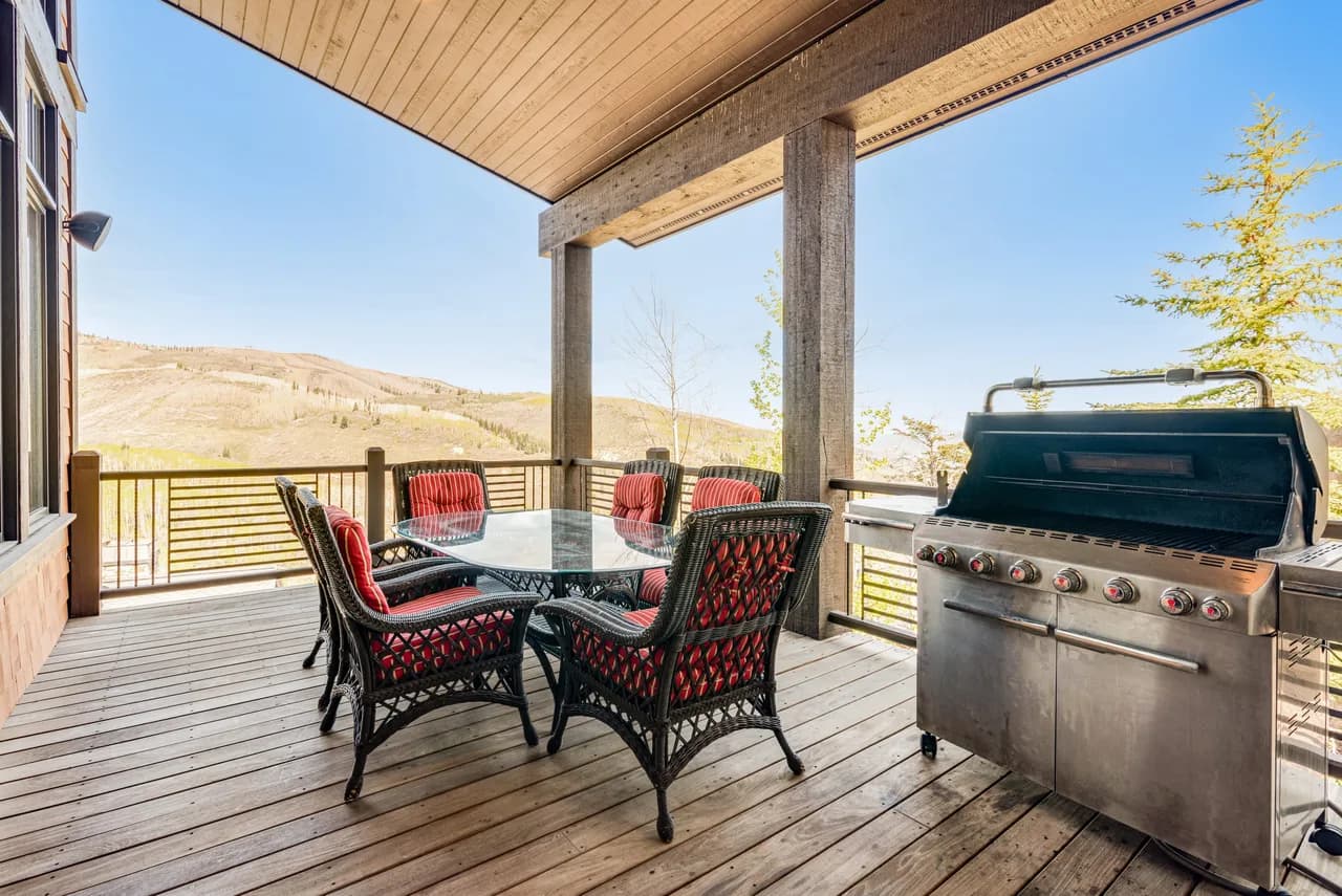 Ski-In Luxury Five Bedroom Home in Park City photo 5