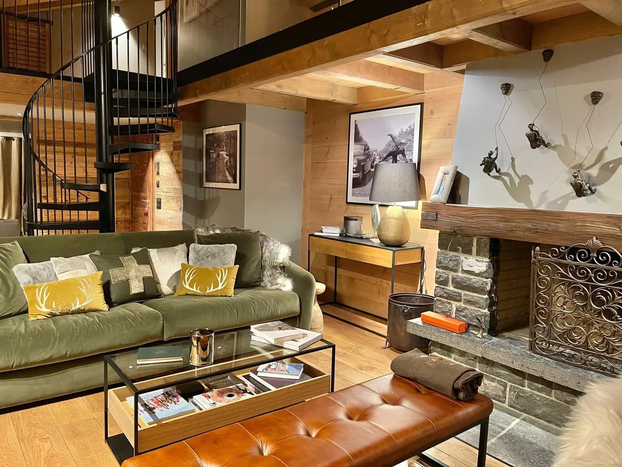 Modern and Bright Apartment in Gstaad Centre photo 3