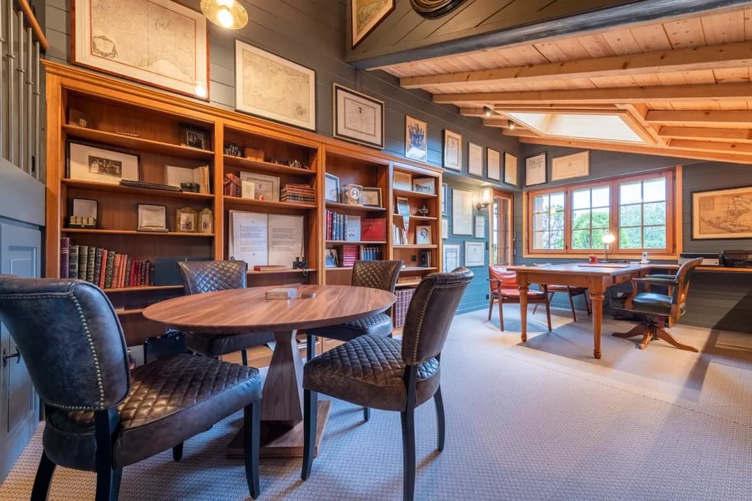 Incredible Chalet with Stunning Interior Design photo 5