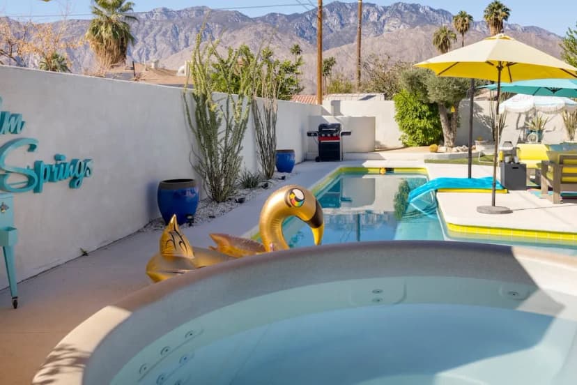 3BR Palm Springs Home, Pool & Hot Tub