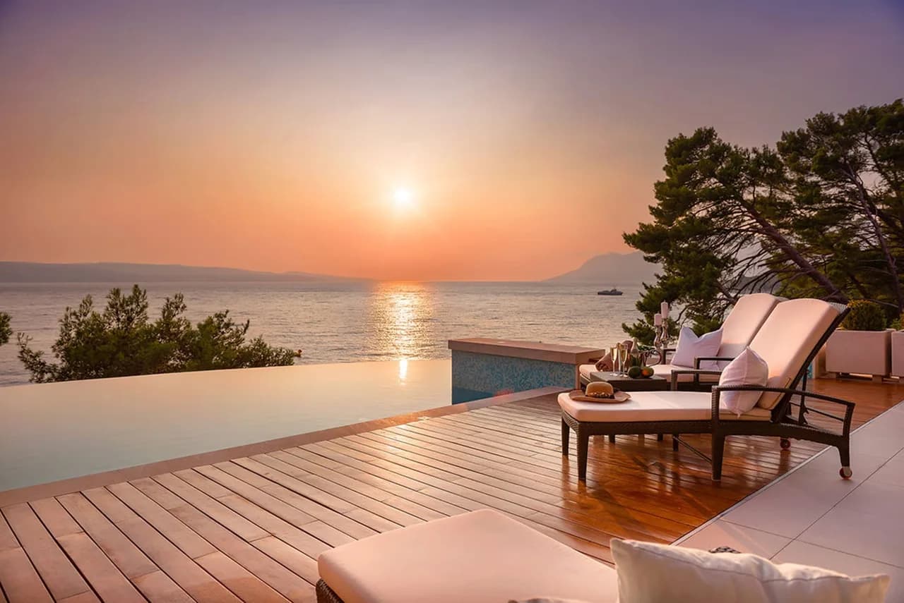 Beachfront Villa on the Beautiful Dalmatian Coast photo 5