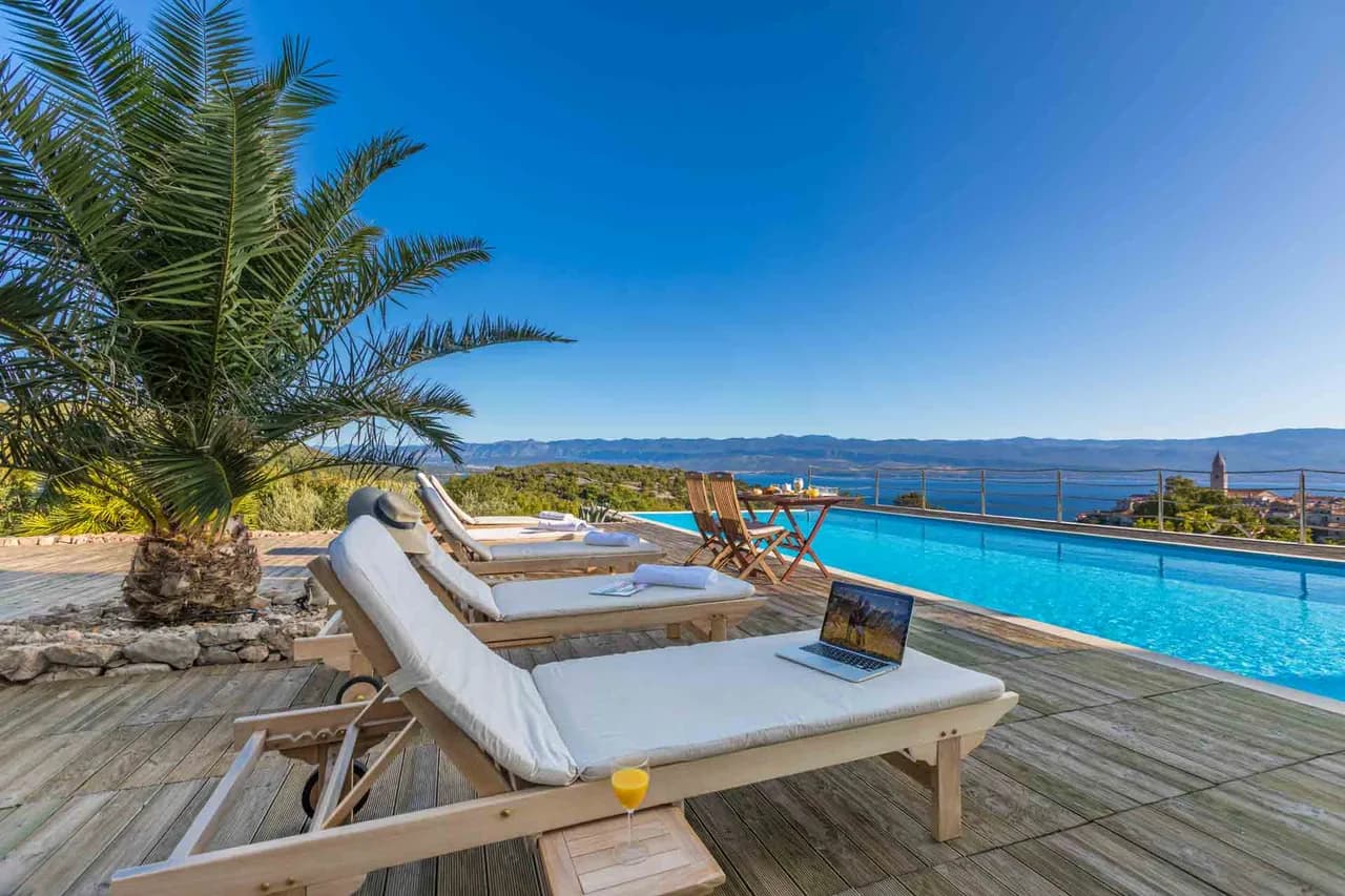 Luxurious Modern Villa with Swimming Pool photo 2