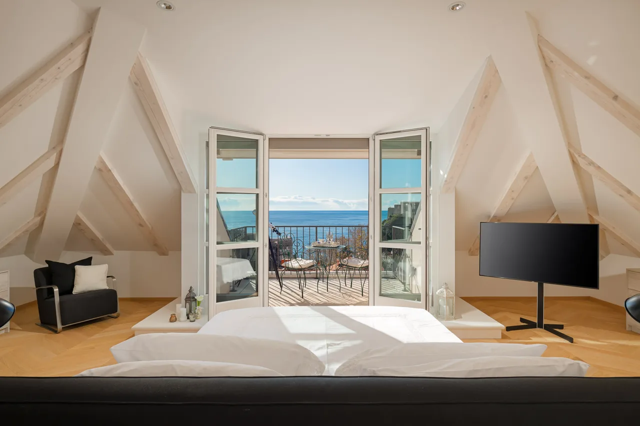 Unique Villa With Magnificent View of Old Town photo 3
