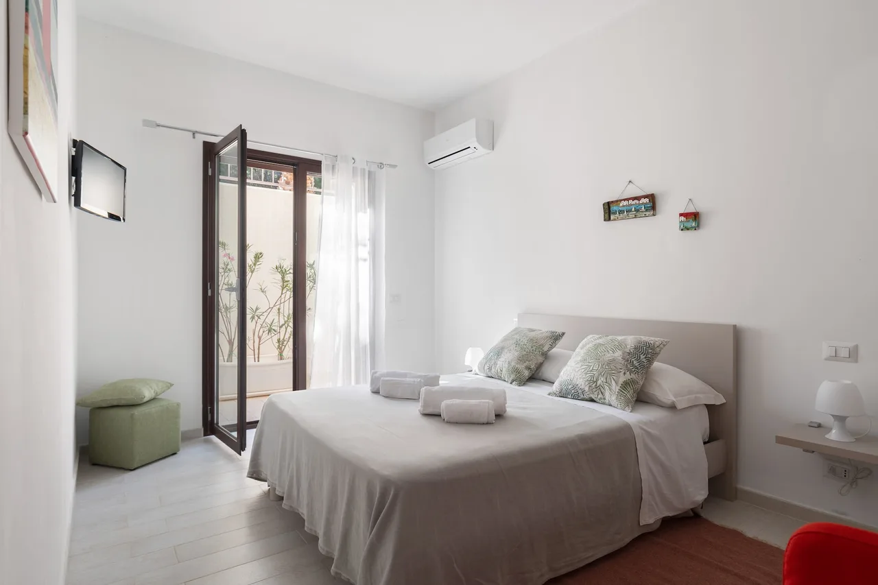 Rare Villa Close to the Beach photo 3
