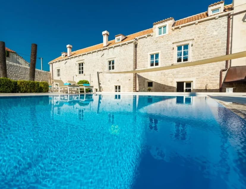Exceptional Private Estate With Swimming Pool